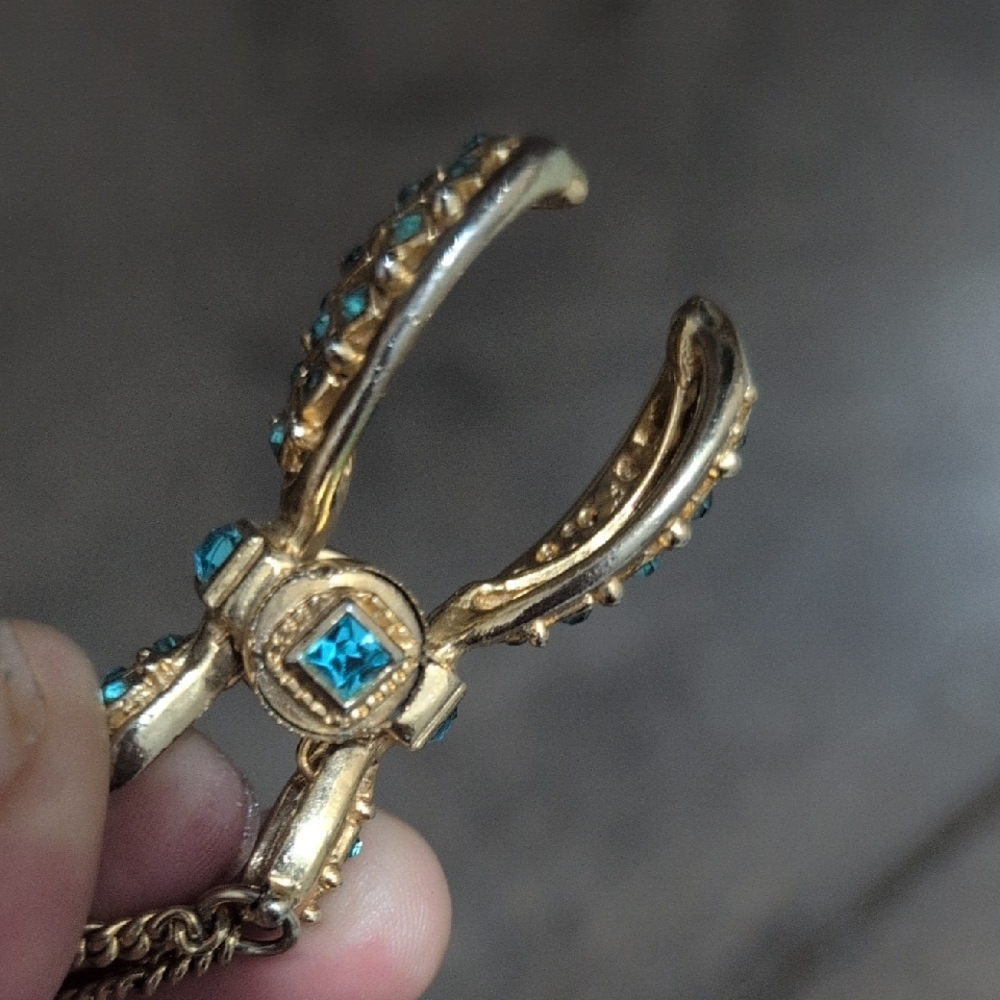 Gold and Blue Vintage Brooch with Ornate Design